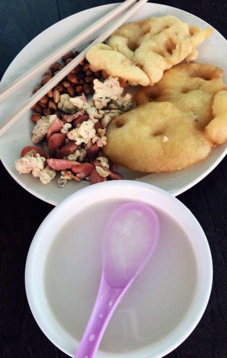 Huaqiao Home 侨之家免费供早餐free Breakfast Served เซมปอร์นา ภายนอก รูปภาพ